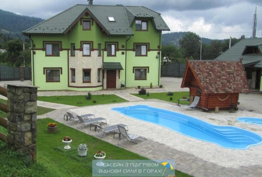Emerald House Mykulychyn Buitenkant foto